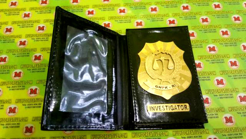 Dompet Lencana "Investigator", menggunakan bahan kuningan