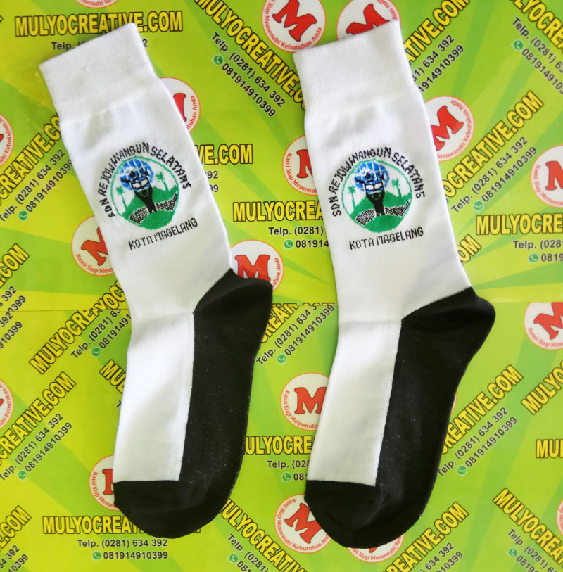 Jual Kaos  Kaki  Sekolah dengan Logo Nama Sekolah pesan 