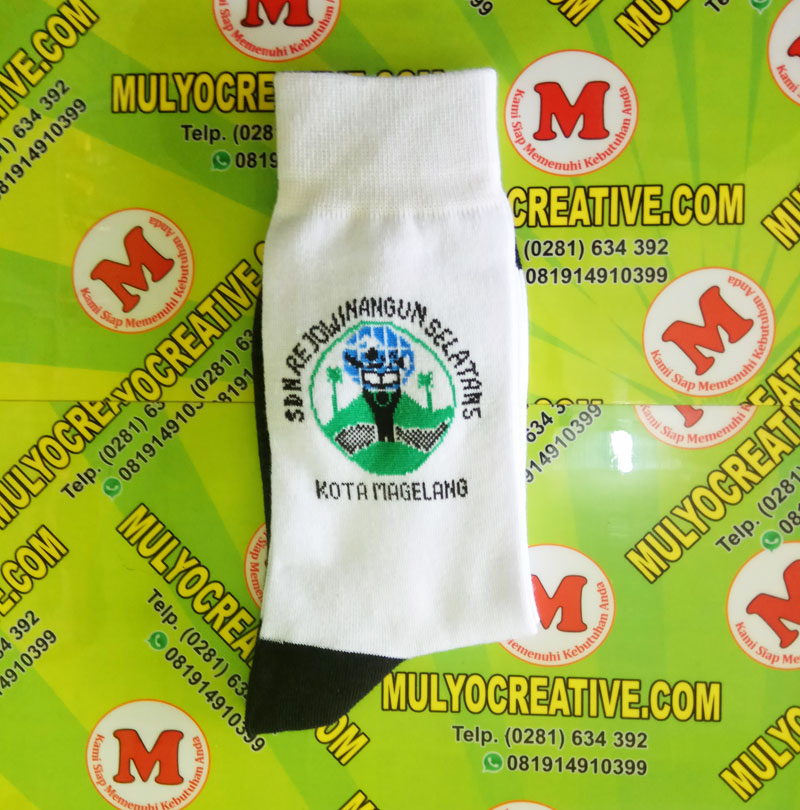 Jual Kaos  Kaki  Sekolah dengan Logo Nama Sekolah pesan 